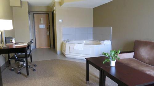 Hotel Clarion Inn & Suites Harrisburg/hershey
