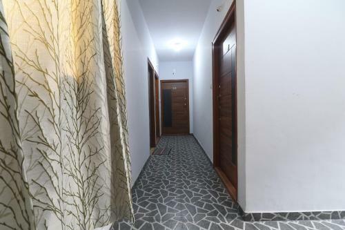Hotel Collection O 84214 Ivory Petals Service Apartments