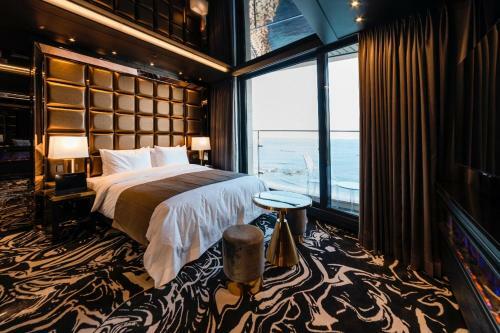 Best Louis Hamilton Hotel Ocean Terrace