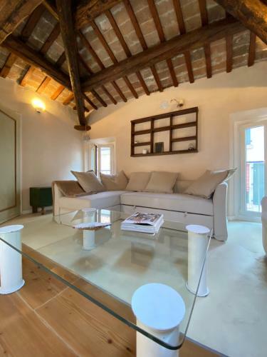Apartamento Incastrum - La Soffitta In Centro