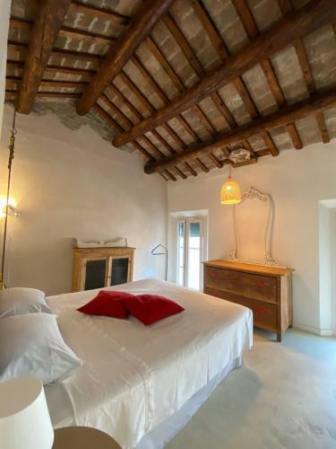 Apartamento Incastrum - La Soffitta In Centro