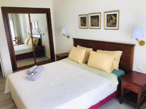 Apartamento Beautiful Beach Home + Sea View Balcony!
