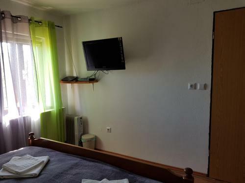 Hostal Vaznik Farm House Apartments