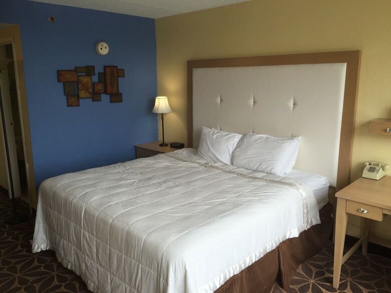 Hotel Days Inn Syracuse University