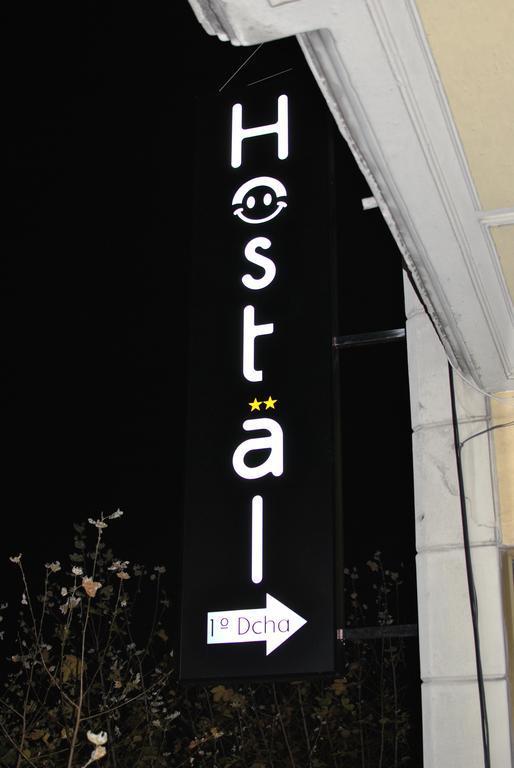 Hotel Happy Hostal Carrales