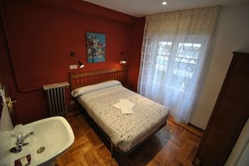 Hotel Happy Hostal Carrales
