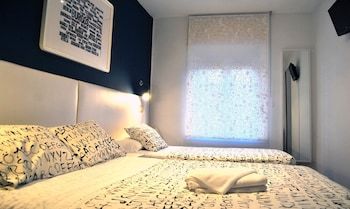 Hotel Happy Hostal Carrales