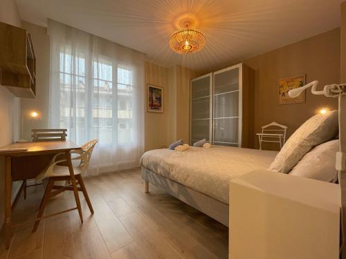 Apartamento Rare 4 �toiles, Clim, Vue Port D�co Chaleureuse.