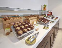 Hotel Doubletree By Hilton West Edmonton