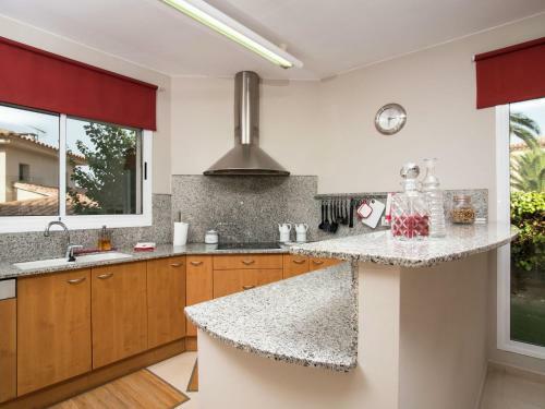 Modern Villa In Les Corts With Pool