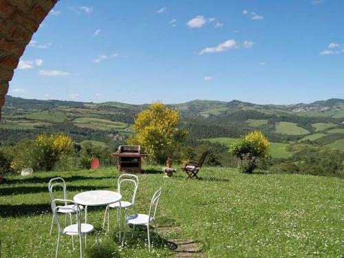 Tranquil Holiday Home In San Casciano Dei Bagni With Pool