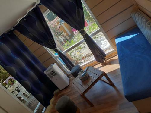 Le Bungalow Ensoleill� � Mandelieu La Napoule
