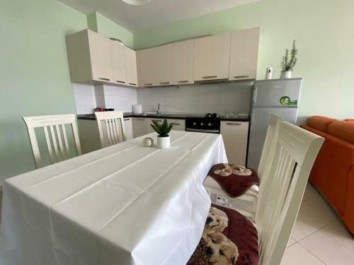 Gold Key Apartments, Durres Beach