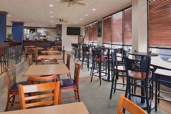Hotel New Victorian Inn & Suites Omaha
