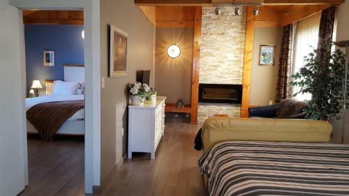 Duck Pond B&B Cottage