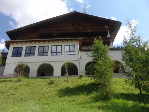 Hostal Gasthof Alpenrose