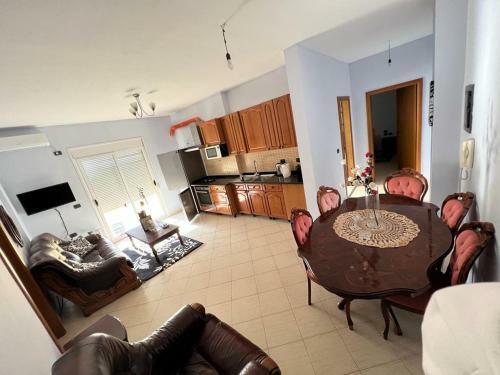 Apartament Me Qera