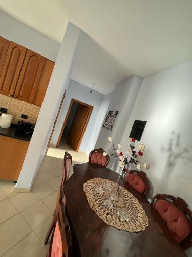 Apartament Me Qera