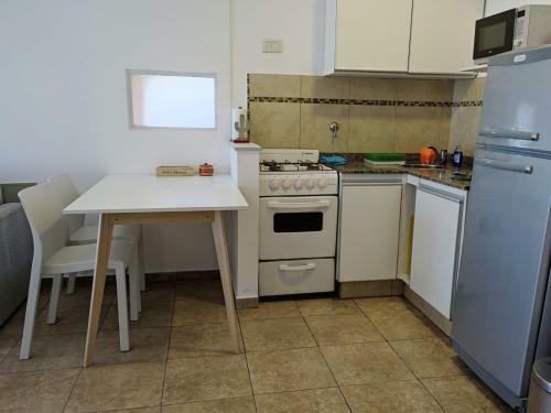 Apartamento Monoambiente En Zona De Rio, Parques Y Bares.