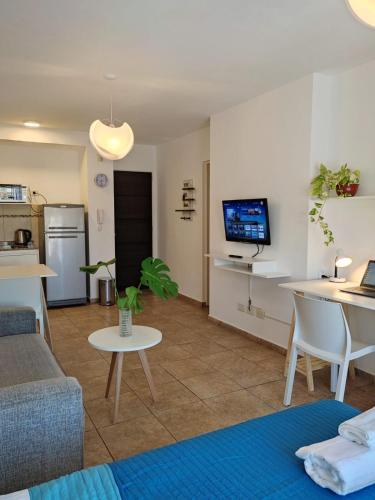 Apartamento Monoambiente En Zona De Rio, Parques Y Bares.