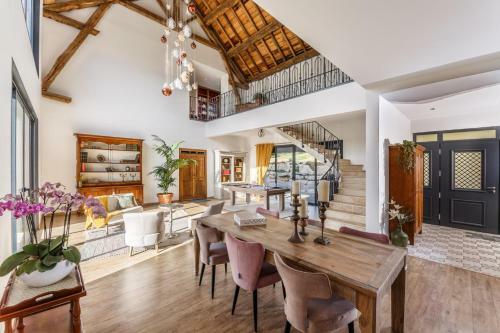 Hostal La Maison Du Grand Bossieu