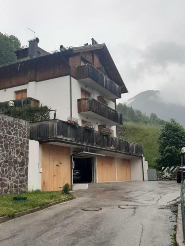 Apartamento Condominio Monte Curi�