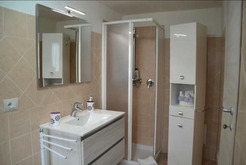 Apartamento Little Red Cocoon - Monolocale A Cinque Minuti Dal Mare