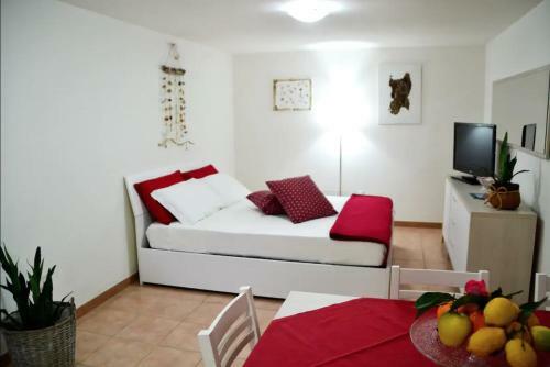 Apartamento Little Red Cocoon - Monolocale A Cinque Minuti Dal Mare
