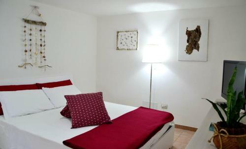 Apartamento Little Red Cocoon - Monolocale A Cinque Minuti Dal Mare