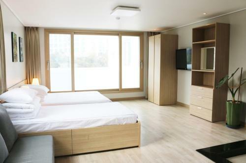 Hotel Jeju Yilin Pension