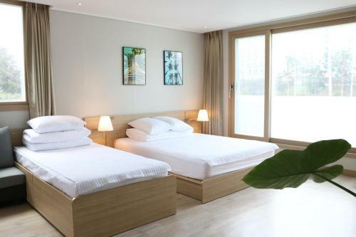 Hotel Jeju Yilin Pension
