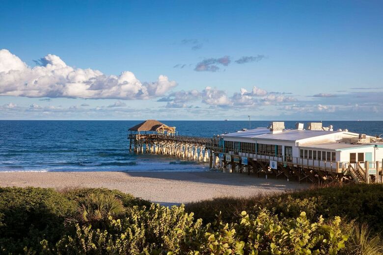 Hotel La Quinta Inn & Suites Cocoa Beach Oceanfront