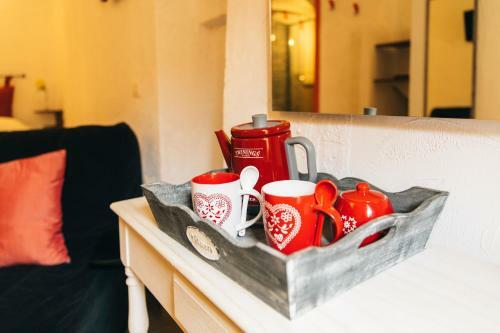 Hostal Perla Del Borgo Bed And Breakfast