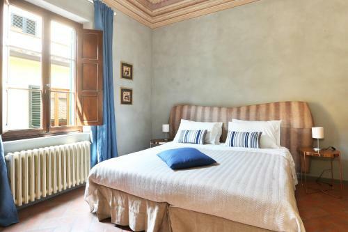 Tuscania Apartments