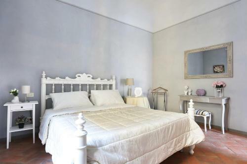 Tuscania Apartments