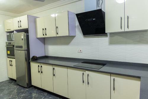 Hostal Luxury 4 Bedroom House In Spintex, Accra