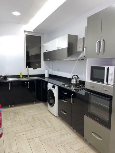 Luxury 3 Bedroom Fully Furnished Apartment