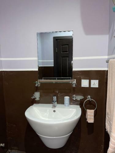 Luxury 3 Bedroom Fully Furnished Apartment