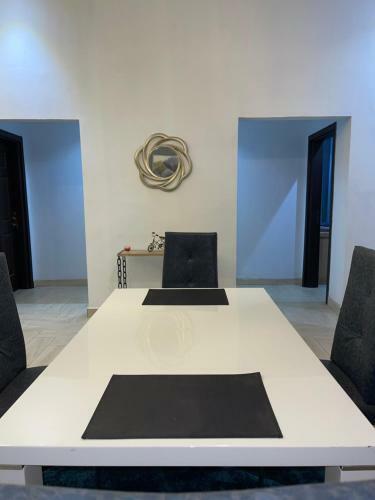 Luxury 3 Bedroom Fully Furnished Apartment