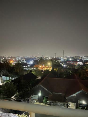 Luxury 3 Bedroom Fully Furnished Apartment