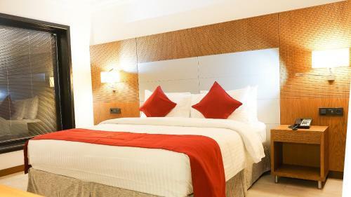 Star Land Hotel Bastos
