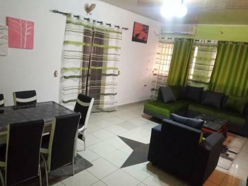 Apartamento Appartement Meubl�s Yaound� Centre Ville
