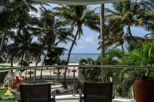Apartamento Rosy Sea Front Beach Condo