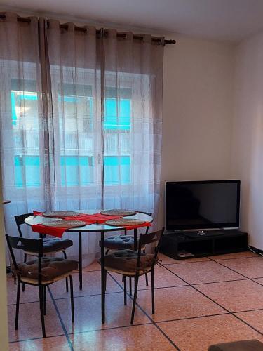 Apartamento Appartamento In Zona Centrale.