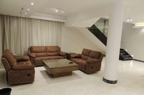 Villa Sultan Luxurious Townhouse Near Auc