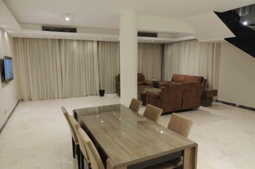 Villa Sultan Luxurious Townhouse Near Auc