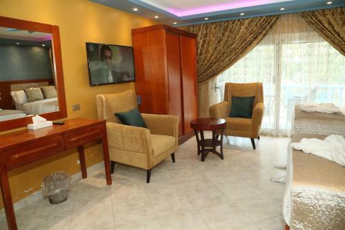 Hotel Green Garden Inn