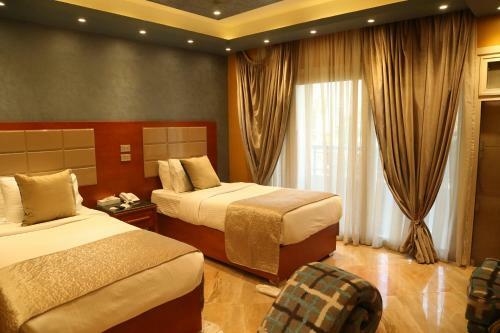 Hotel Green Garden Inn