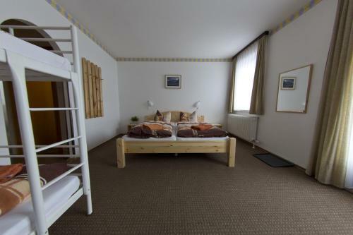 Hostal Gasthof Bergfried