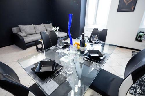 Apartamento Home Holiday 2,0 - My Place Sanremo